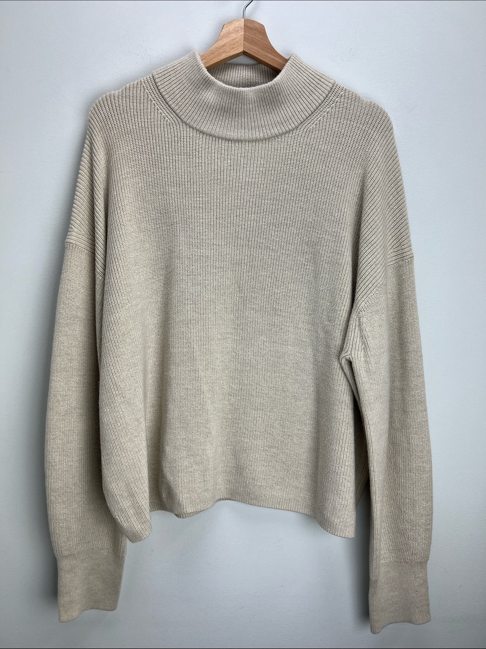 Lululemon Merino Wool Blend Ribbed Turtleneck Sweater Cream Womens 14 Cozy